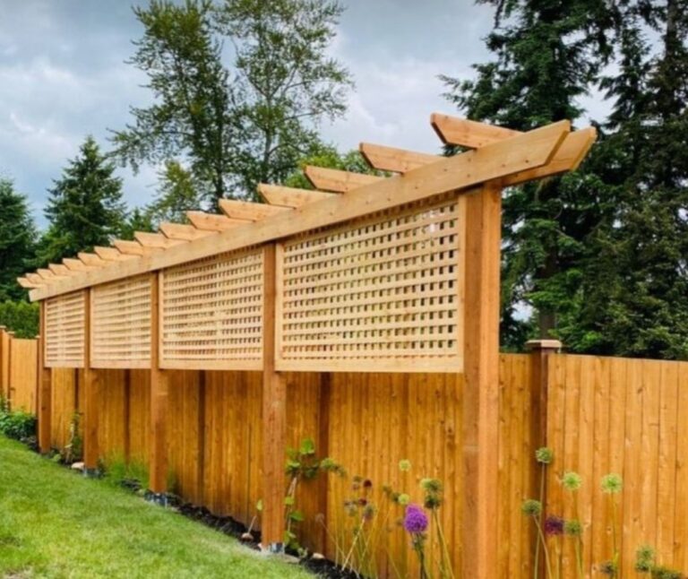 Privacy Fence in Barrie, Ontario